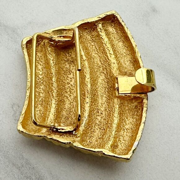 Vintage Textured Wavy Gold Tone Belt Buckle Piece - Picture 2 of 8